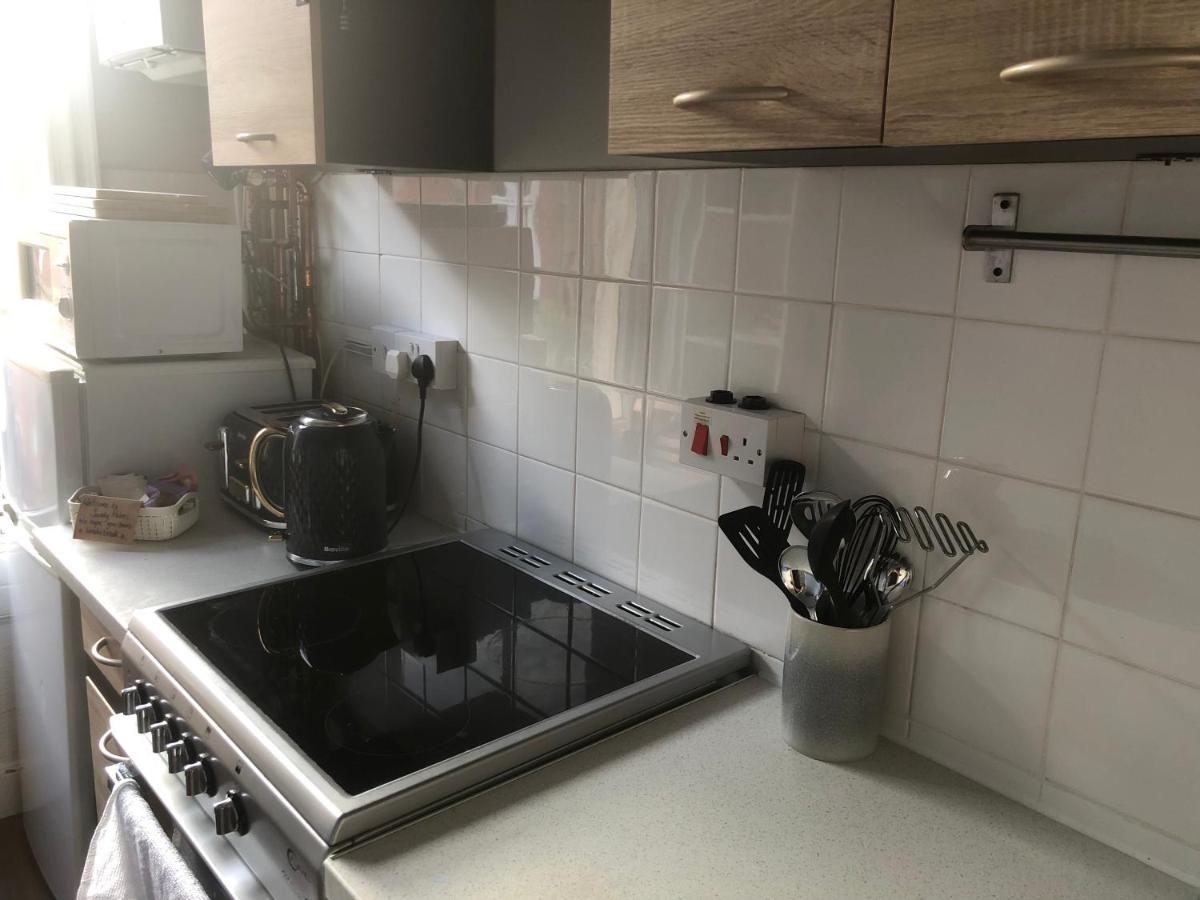 Granby House Holiday Apartments, Apartment 2, In The Old Town, Free On Street Parking Included Scarborough Esterno foto